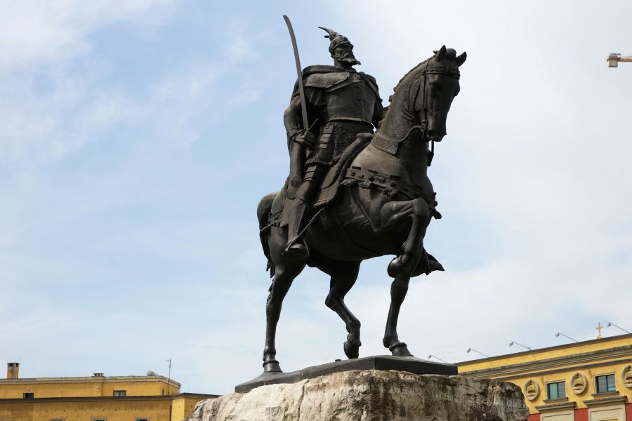 Албания ZA/IZ7GXB Туристические достопримечательности Тирана Албания ZA/IZ7GXB Туристические достопримечательности Тирана