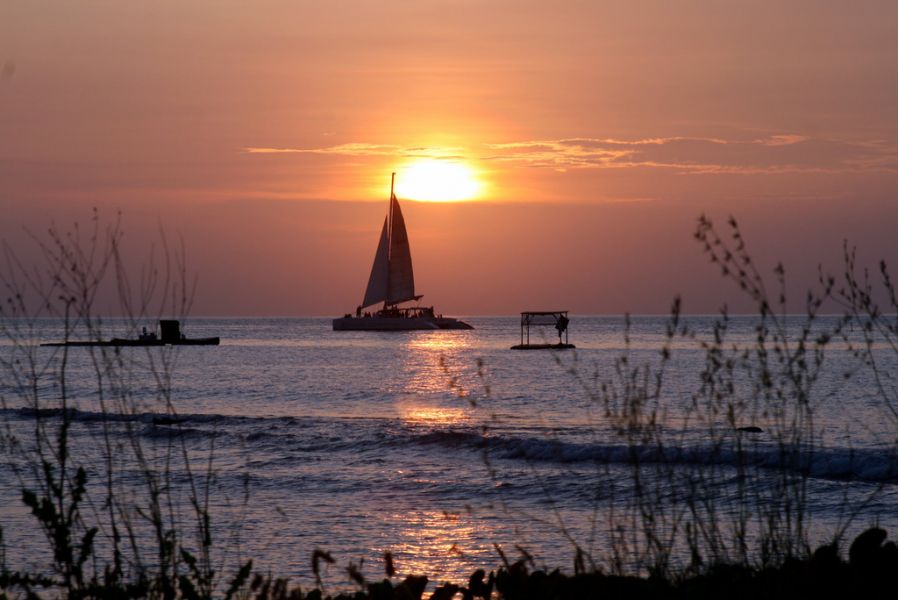 Аруба P40MM Туристические достопримечательности Закат. Аруба P40MM Туристические достопримечательности Закат.