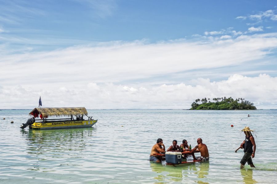 Rarotonga Island E51Q Cook Islands Tourist attractions spot Captain Tama's Lagoon Cruize. Rarotonga Island E51Q Cook Islands Tourist attractions spot Captain Tama's Lagoon Cruize.