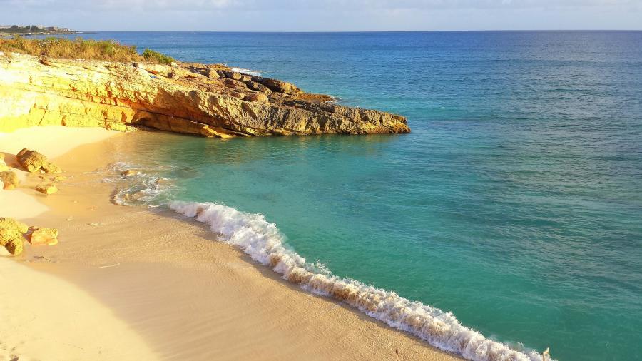 Sint Maarten PJ7/W9DR PJ7/W9KXQ PJ7/KK9N PPJ7/K9UK PJ7/W9AEB Tourist attractions spot Cupecoy Bay. Sint Maarten PJ7/W9DR PJ7/W9KXQ PJ7/KK9N PPJ7/K9UK PJ7/W9AEB Tourist attractions spot Cupecoy Bay.