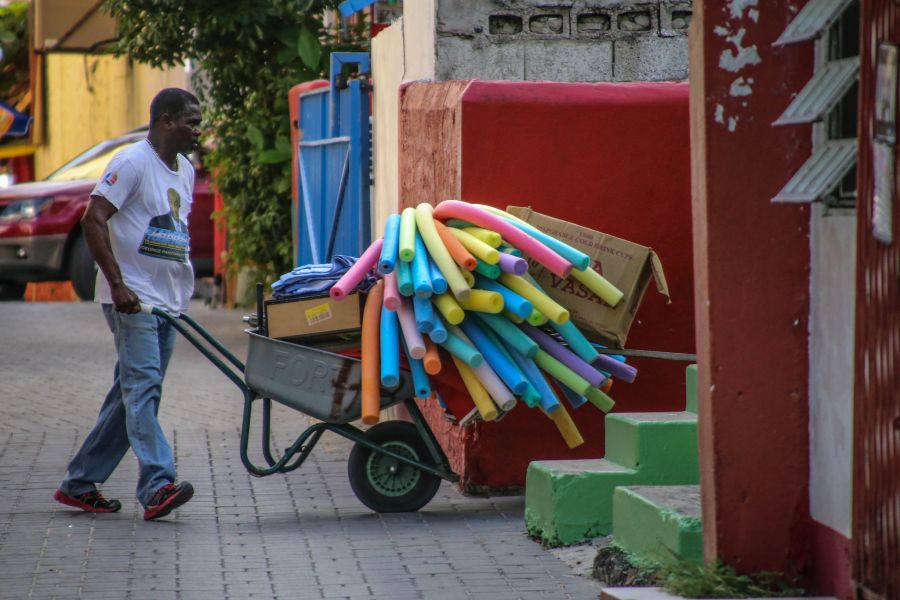 Sint Maarten PJ7/HB9EYA DX News  Sint Maarten PJ7/HB9EYA DX News