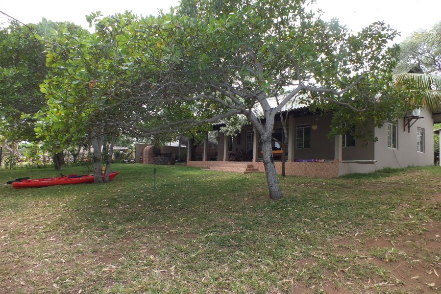 Мозамбик Столовая, кухня, радиорубка Мозамбик Столовая, кухня, радиорубка