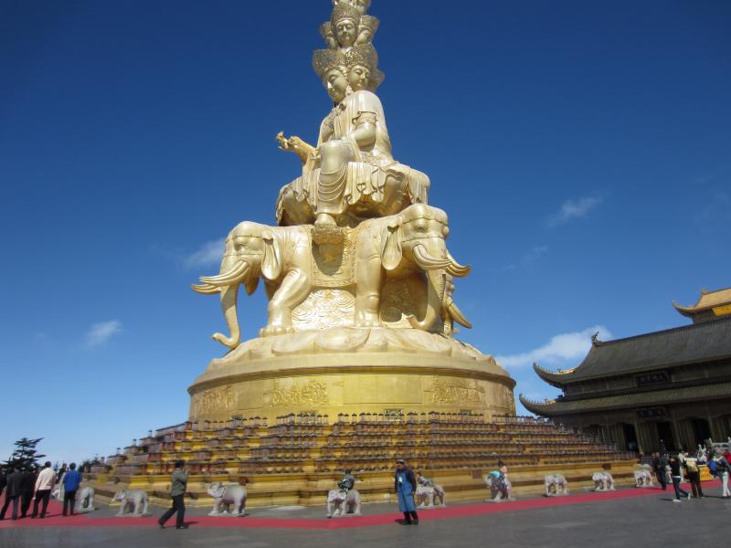 Китай BA4TB Золотой Будда Гора Эмеи. Китай BA4TB Золотой Будда Гора Эмеи.