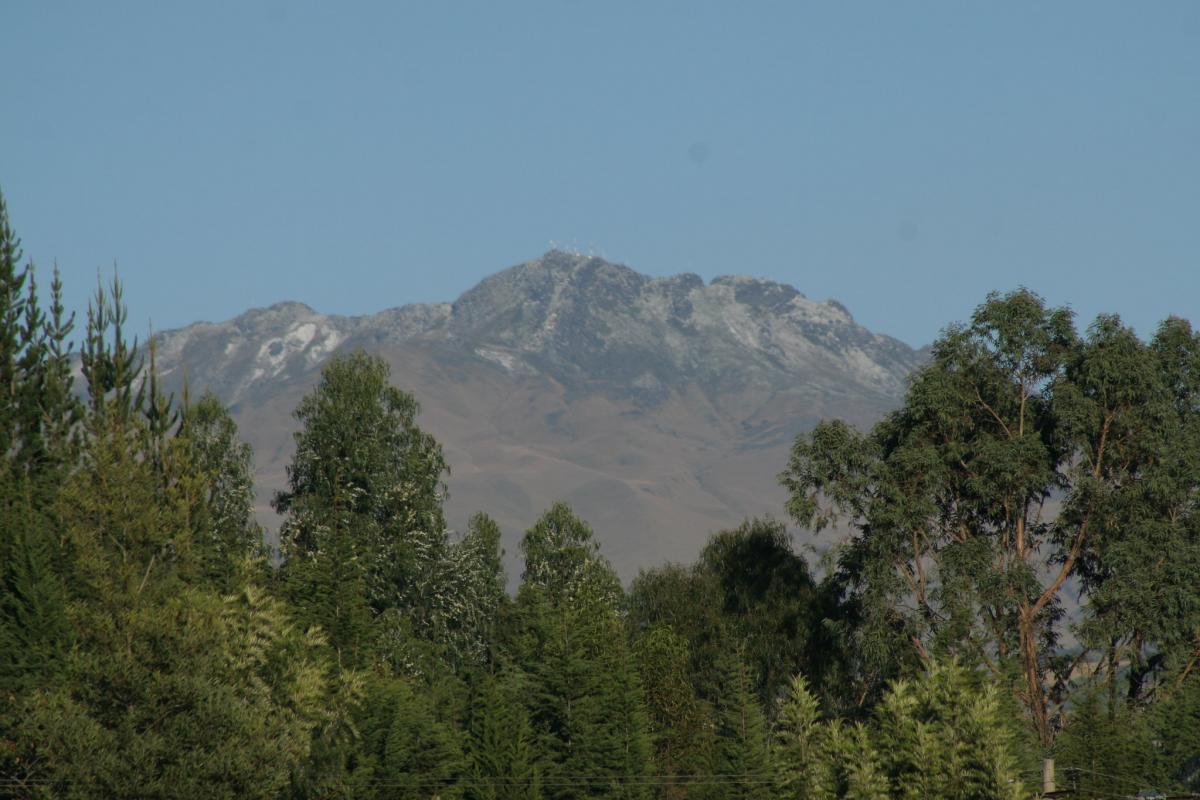 Вулкан Атаказо, Эквадор Вулкан Атаказо, Эквадор