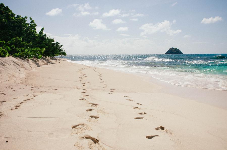 Grenada Island J3/OE2SNL  Grenada Island J3/OE2SNL