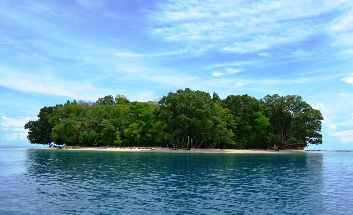 H44WA Isla Guadalcanal Islas Salomón Lugar de atracción turística