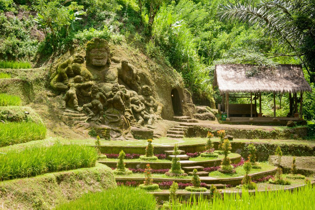 Алас Харум, остров Бали, Индонезия  Алас Харум, остров Бали, Индонезия