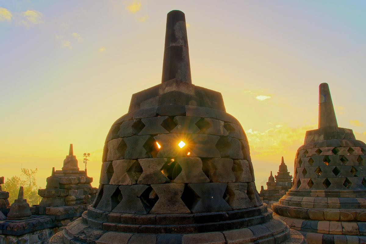 Храм Боробудур, Индонезия Храм Боробудур, Индонезия