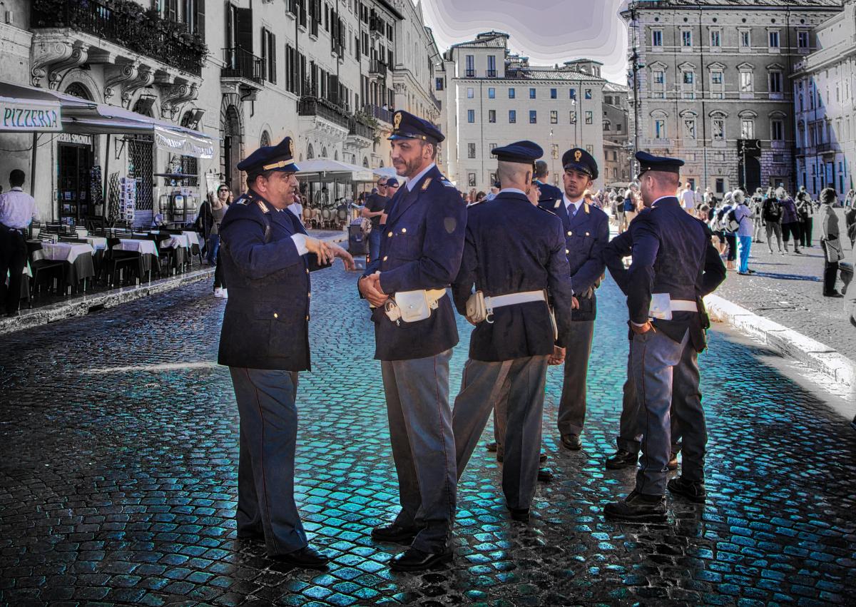 Итальянская полиция, Италия Итальянская полиция, Италия