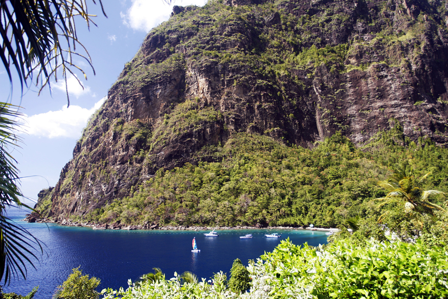 Saint lucia. Остров сент-Люсия Карибы. Сент Люсия климат. Суфриер сент-Люсия. Остров сент Люсия в Карибском море.