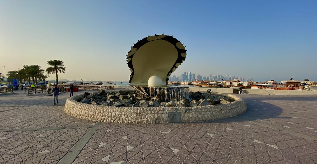 Фонтан Жемчужина, Корниш, Доха, Катар Фонтан Жемчужина, Корниш, Доха, Катар