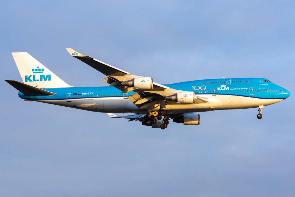 Самолет Boing 747-406M авиакомпании KLM Самолет Boing 747-406M авиакомпании KLM