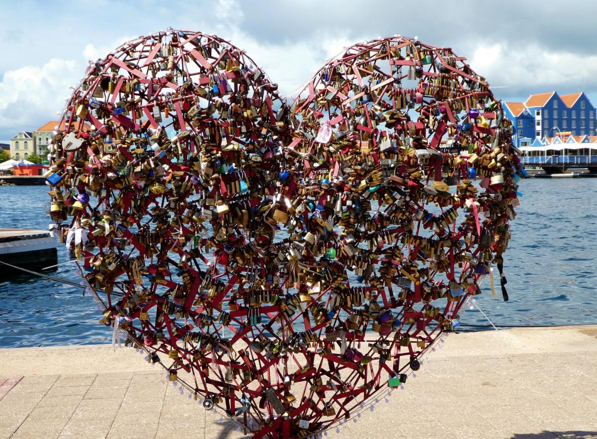 Сердце любви Пунда, Ханкелскаде, Кюрасао Сердце любви Пунда, Ханкелскаде, Кюрасао