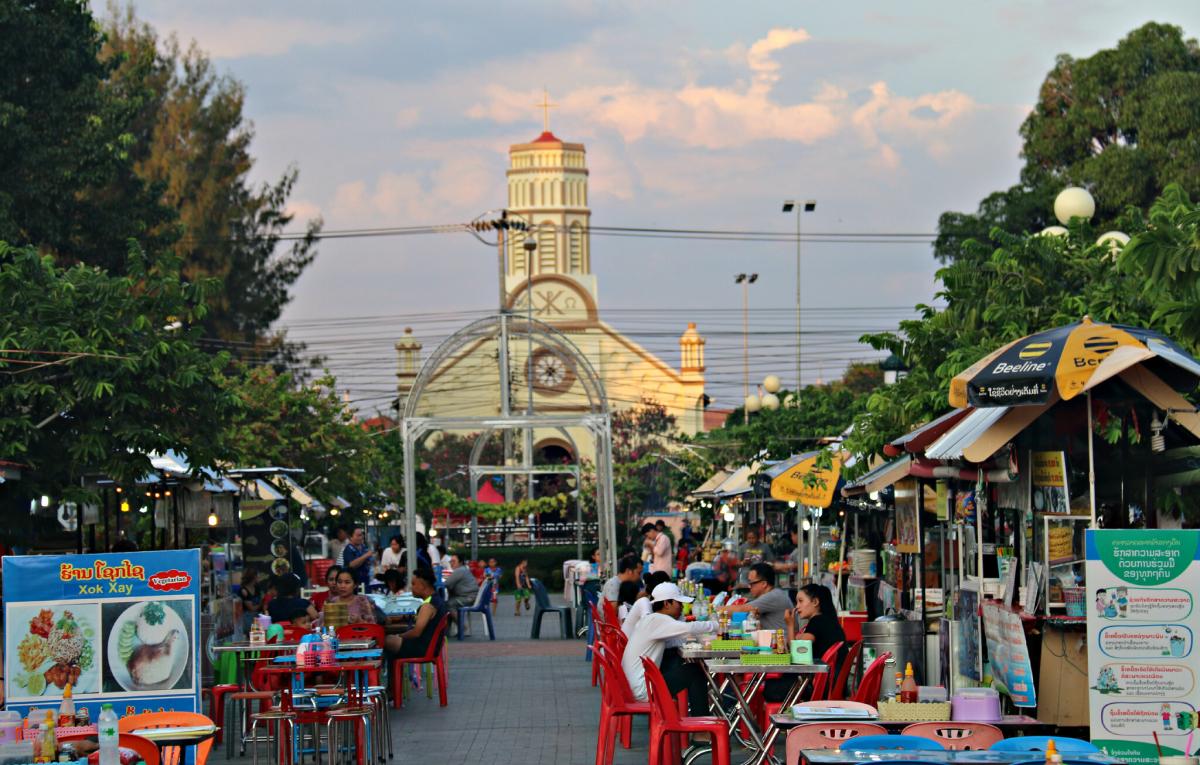 Рынок Саваннакхет, Лаос Рынок Саваннакхет, Лаос