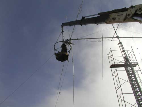 Монте Верде Пока 4L5A в Прае собирается третья антенна Монте Верде Пока 4L5A в Прае собирается третья антенна