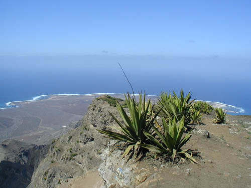 Монте Верде Остров Сан Висенти Кабо Верде Вид с горы в направление Европы Монте Верде Остров Сан Висенти Кабо Верде Вид с горы в направление Европы