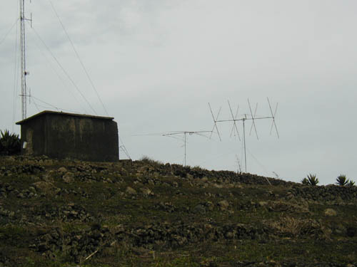Монте Верде Остров Сан Висенти Кабо Верде Вид на антенны WPX SSB 2002 Монте Верде Остров Сан Висенти Кабо Верде Вид на антенны WPX SSB 2002