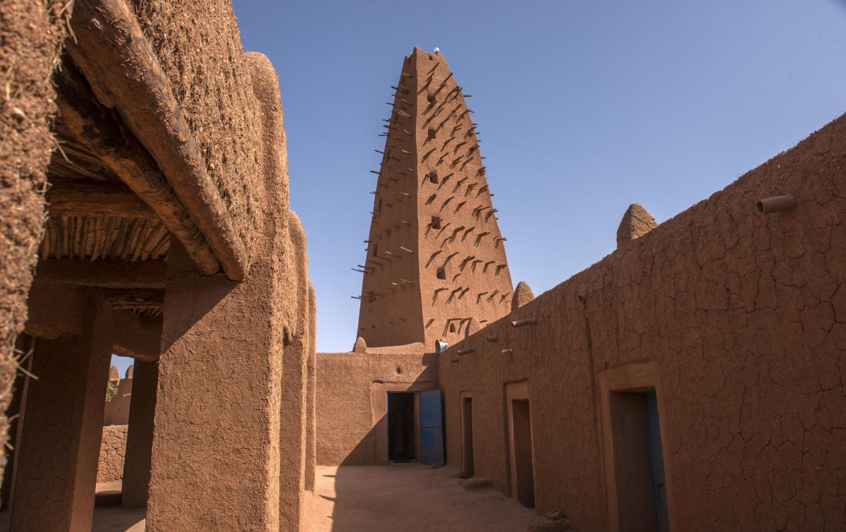 Великая мечеть Агадеса, Нигер