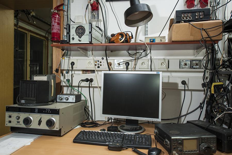 OL3Z Contest Station One of the operating position