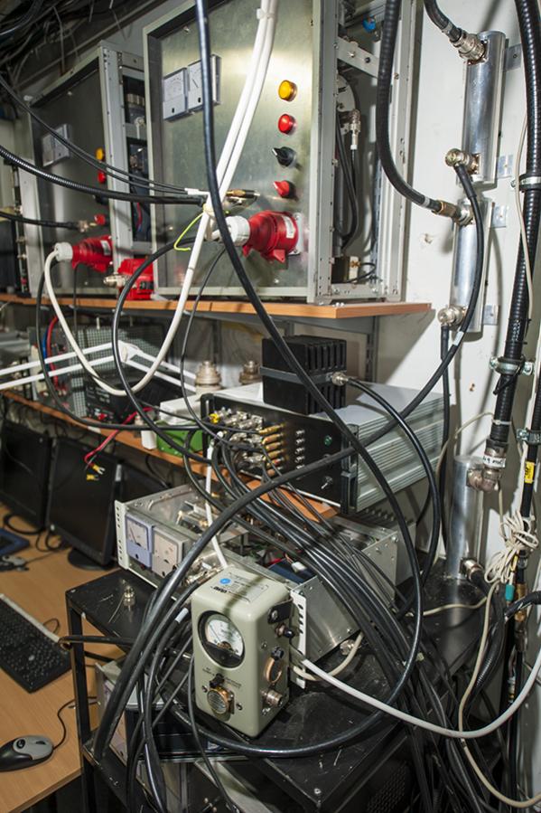 OL3Z Contest Station More amplifiers and switches