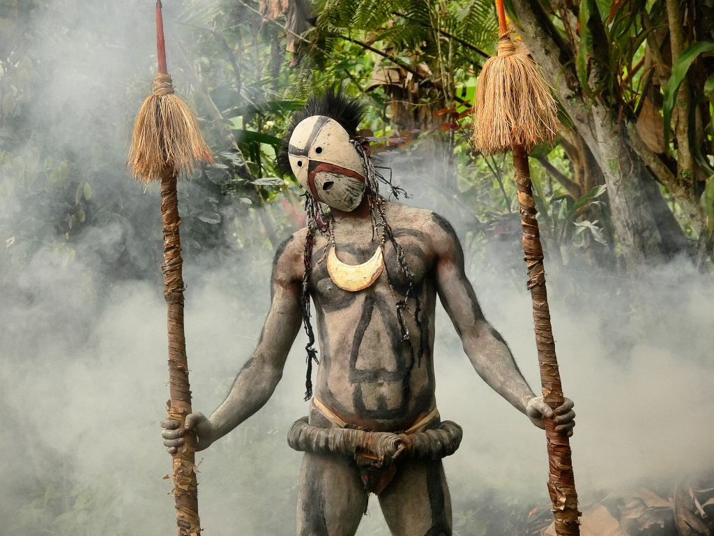 P29RR Племя реки Асаро, река Асаро, Папуа Новая Гвинея Туристические достопримечательности