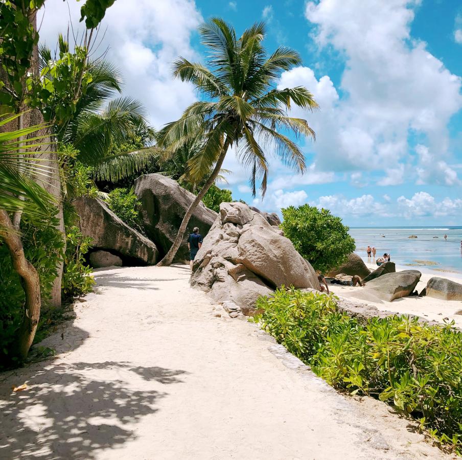 La Digue Island, Seychelles Tourist attractions spot S79GJ La Digue Island, Seychelles Tourist attractions spot S79GJ