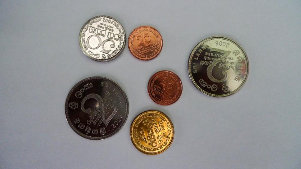 Шри ланка деньги курс. Монеты Шри Ланка. Анфас монеты Шри Ланка. Шри Ланки монеты современные. Монеты острова Шри Ланка.