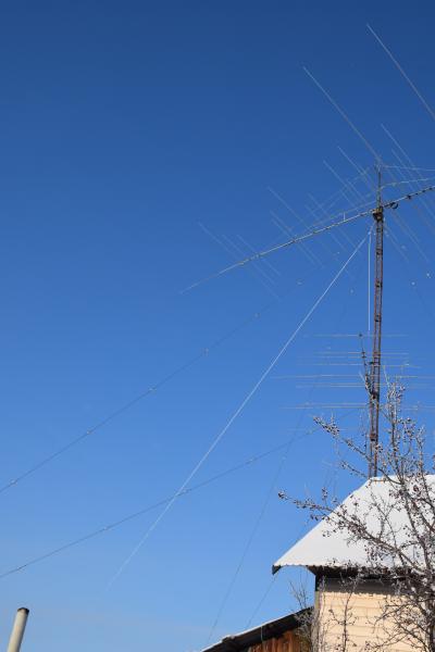 UA9BA - Simple And Effective 160m Antennas - Lazy Sloper