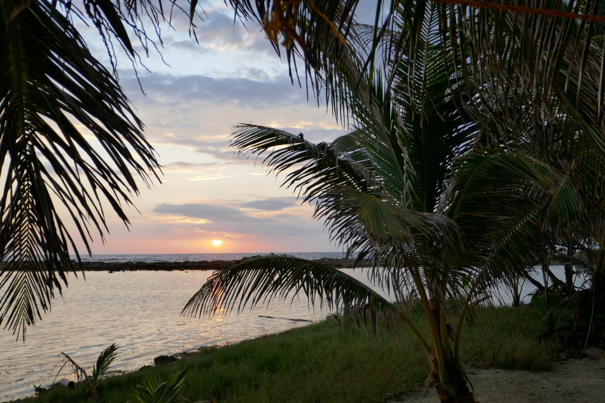 V31UX Sunrise, Belize V31UX Sunrise, Belize
