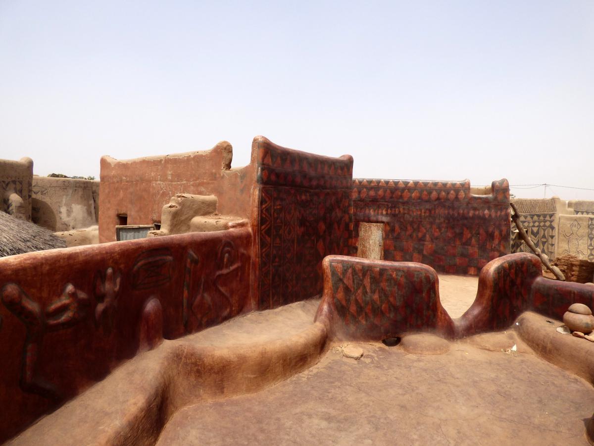 Tiebele, Burkina Faso 2019 XT2SE DX News Tiebele, Burkina Faso 2019 XT2SE DX News