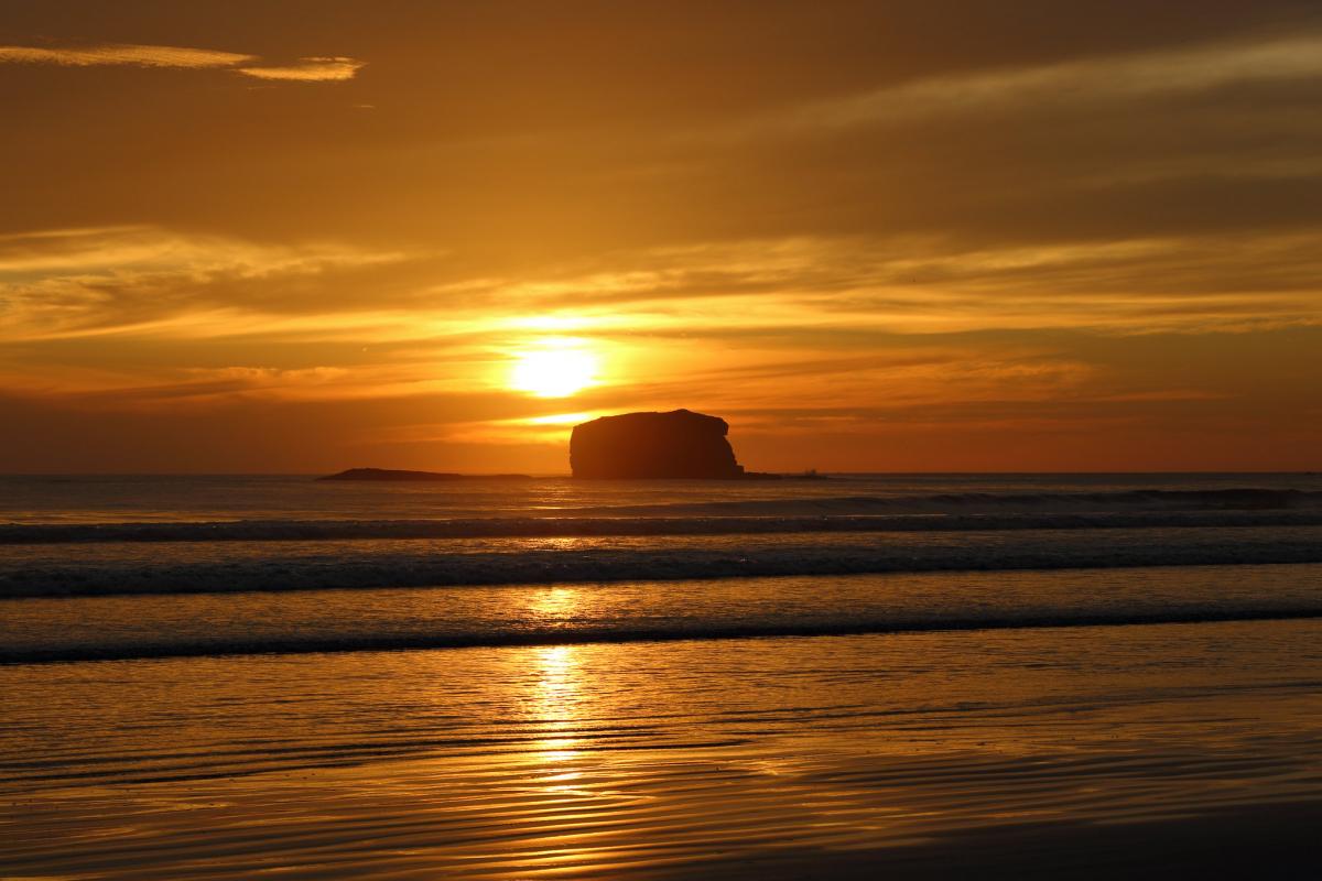 YN5J Playa Hermosa, Nicaragua. DX News