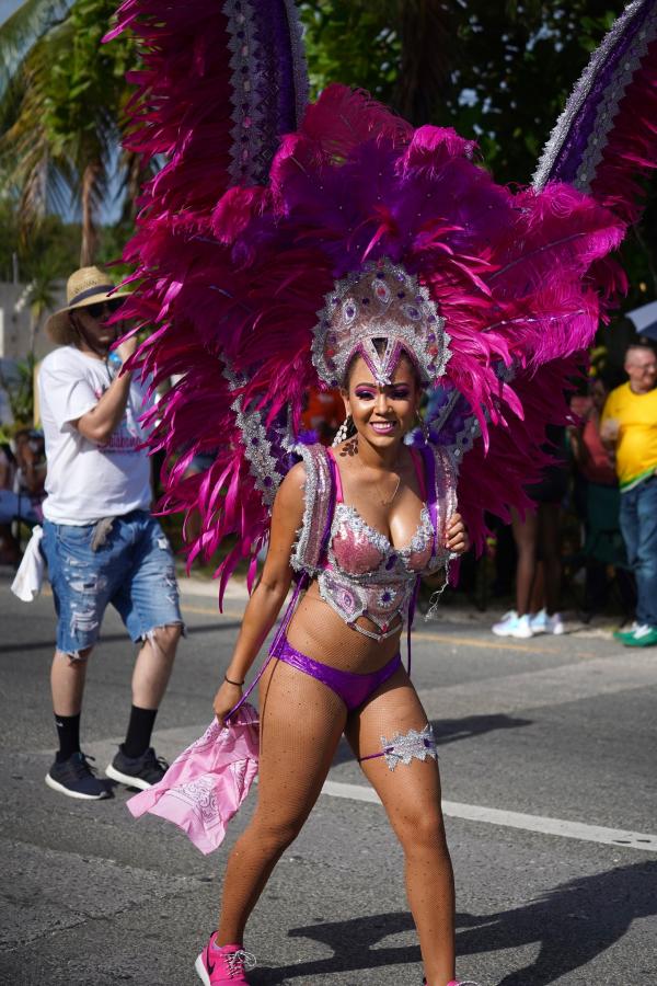 ZF2AN Батабано, острова Кайман. Туристические достопримечательности ZF2AN Батабано, острова Кайман. Туристические достопримечательности